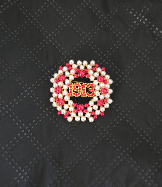 1913 Pearl Circle Pin